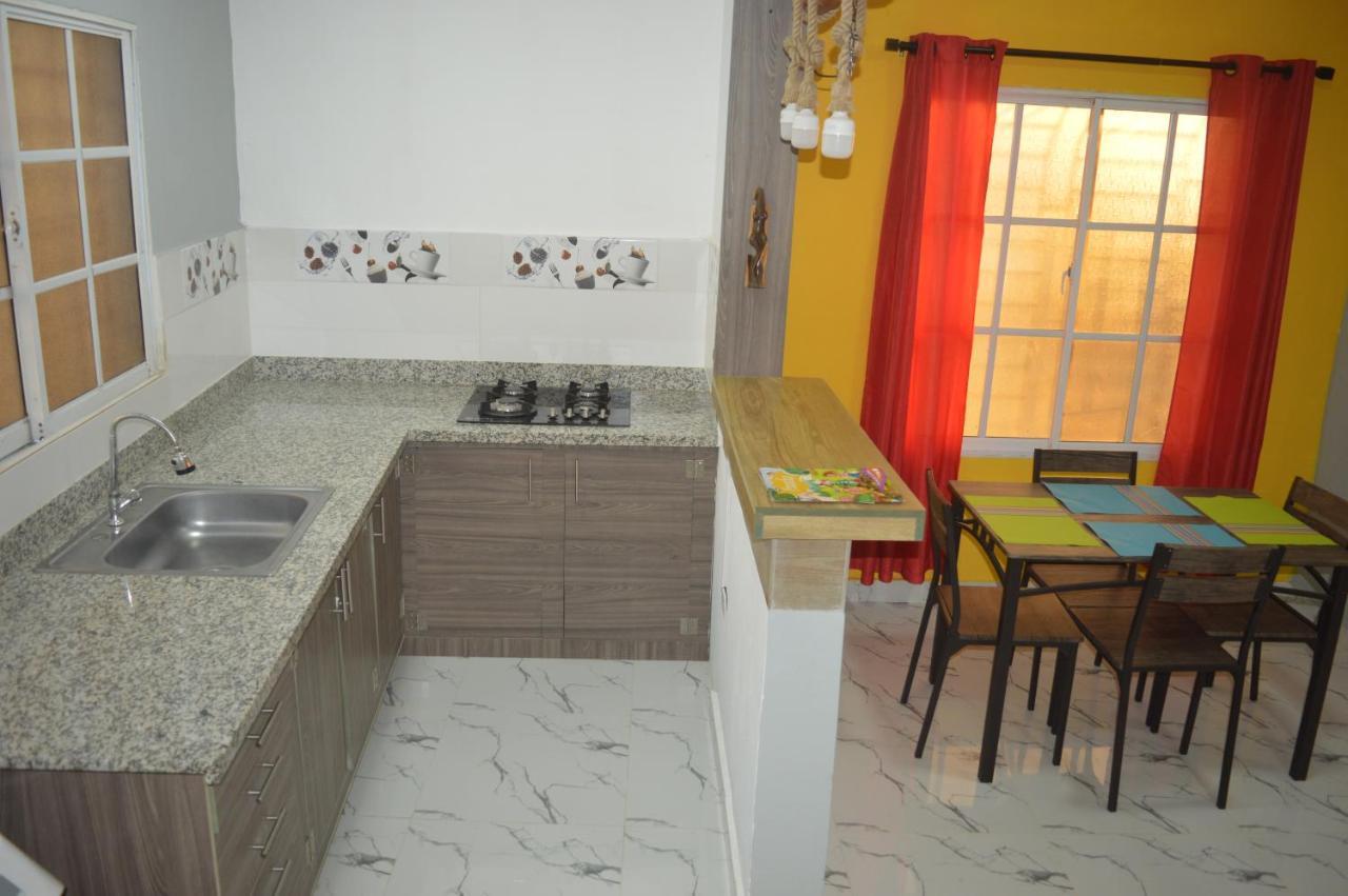 Apartamento Amueblado Caribe, Santo Domingo A 10 Minutos Del Aeropuerto Internacional De Las Americas المظهر الخارجي الصورة